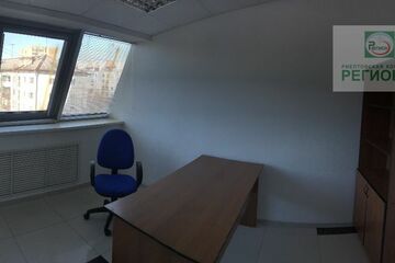 Помещение своб.назн., 303,6 м², 4/4 эт.