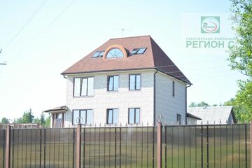 Дом, 265 м², 3 эт.