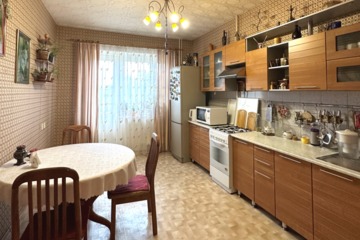 4-к квартира, 99,9 м², 3/10 эт.