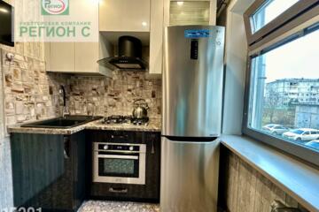 2-к квартира, 43,7 м², 2/5 эт.