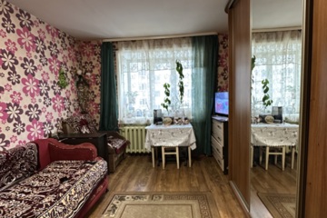 Комната, (всего 4 ком.), 100 м², 3/5 эт.
