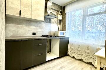 2-к квартира, 42,6 м², 8/9 эт.