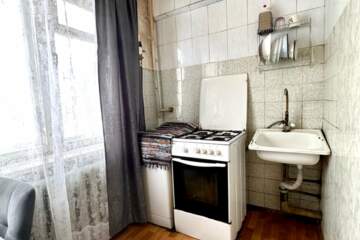 4-к квартира, 77,3 м², 1/9 эт.