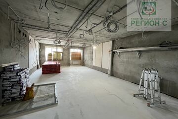 3-к квартира, 90 м², 1/9 эт.