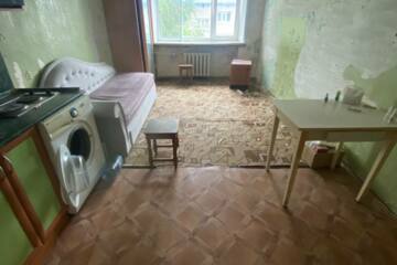 Комната, (всего 5 ком.), 90 м², 5/5 эт.