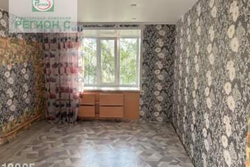 Комната, (всего 4 ком.), 30 м², 5/5 эт.