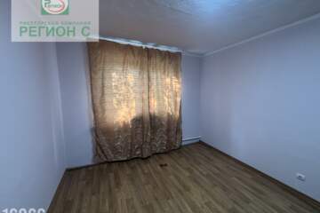 Комната, (всего 4 ком.), 40 м², 5/5 эт.
