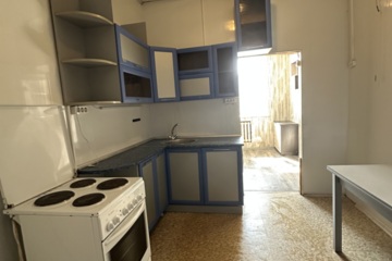 Комната, (всего 7 ком.), 100 м², 3/5 эт.