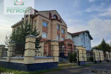 Дом, 900,8 м², 3 эт.