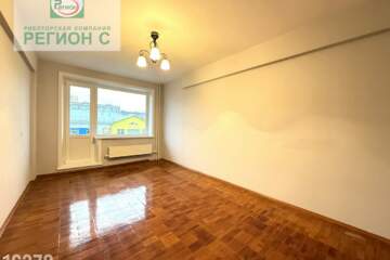 Комната, (всего 2 ком.), 43 м², 3/9 эт.