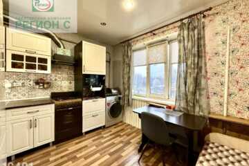 2-к квартира, 54 м², 2/2 эт.