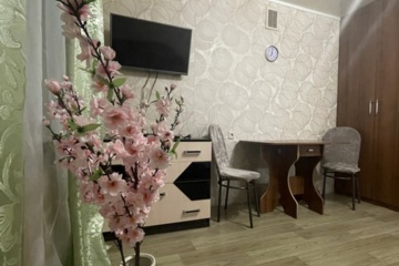 Комната, (всего 5 ком.), 57 м², 2/5 эт.