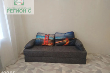 Комната, (всего 4 ком.), 90 м², 5/5 эт.