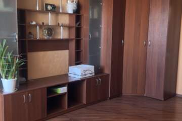 Комната, (всего 3 ком.), 76,4 м², 9/9 эт.