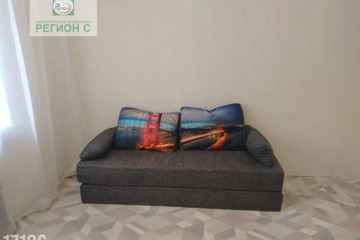 Комната, (всего 4 ком.), 90 м², 5/5 эт.