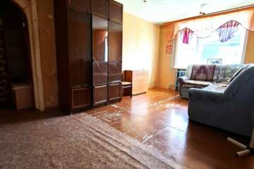 Комната, (всего 3 ком.), 75 м², 3/5 эт.